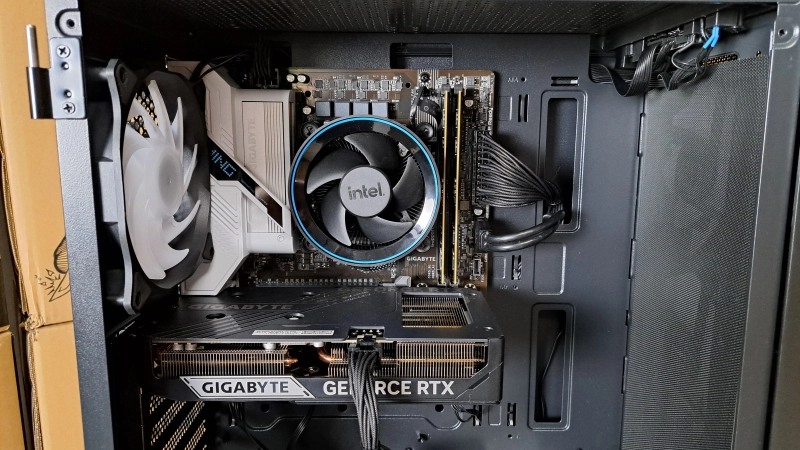 Core Ultra 5 225F 16GB RAM 1TB SSD RTX 5060 Ti Wi-Fi 6 Win 11 — zdjęcie 7